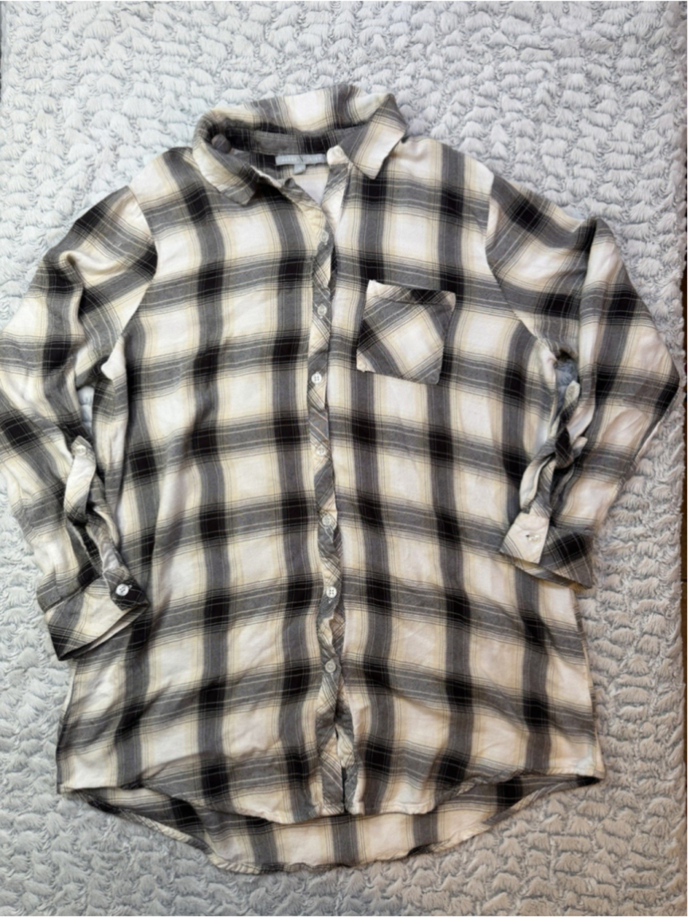 Heart N Crush Women's Black/White Plaid Collared Woven Cotton Button-Up 1X